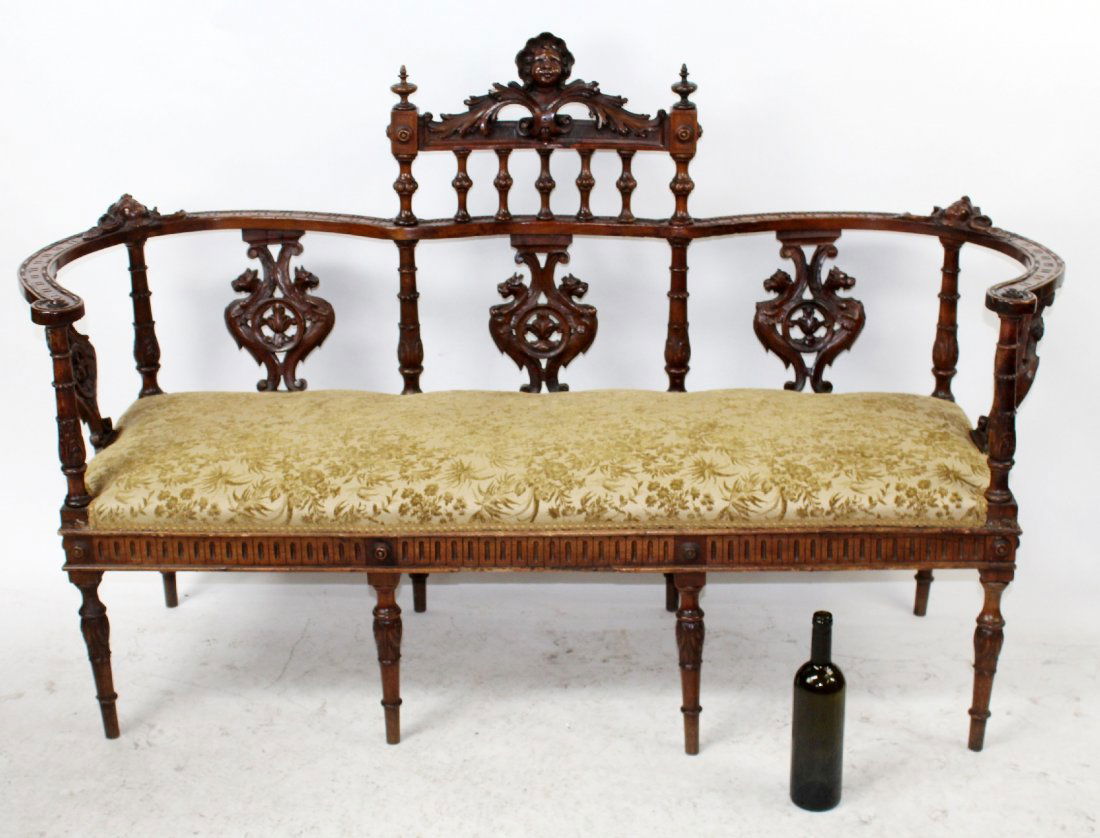 Italian Renaissance double curved settee with cherub (1 of 8)