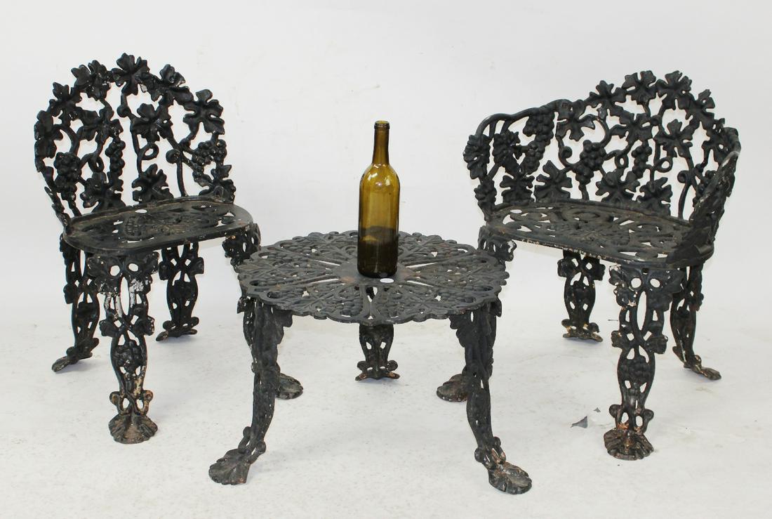 Black painted cast iron 3 pcs patio set. (1 of 8)