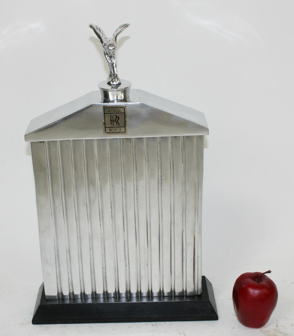 Model of Rolls Royce grill with Spirit of Ecstasy (1 of 7)