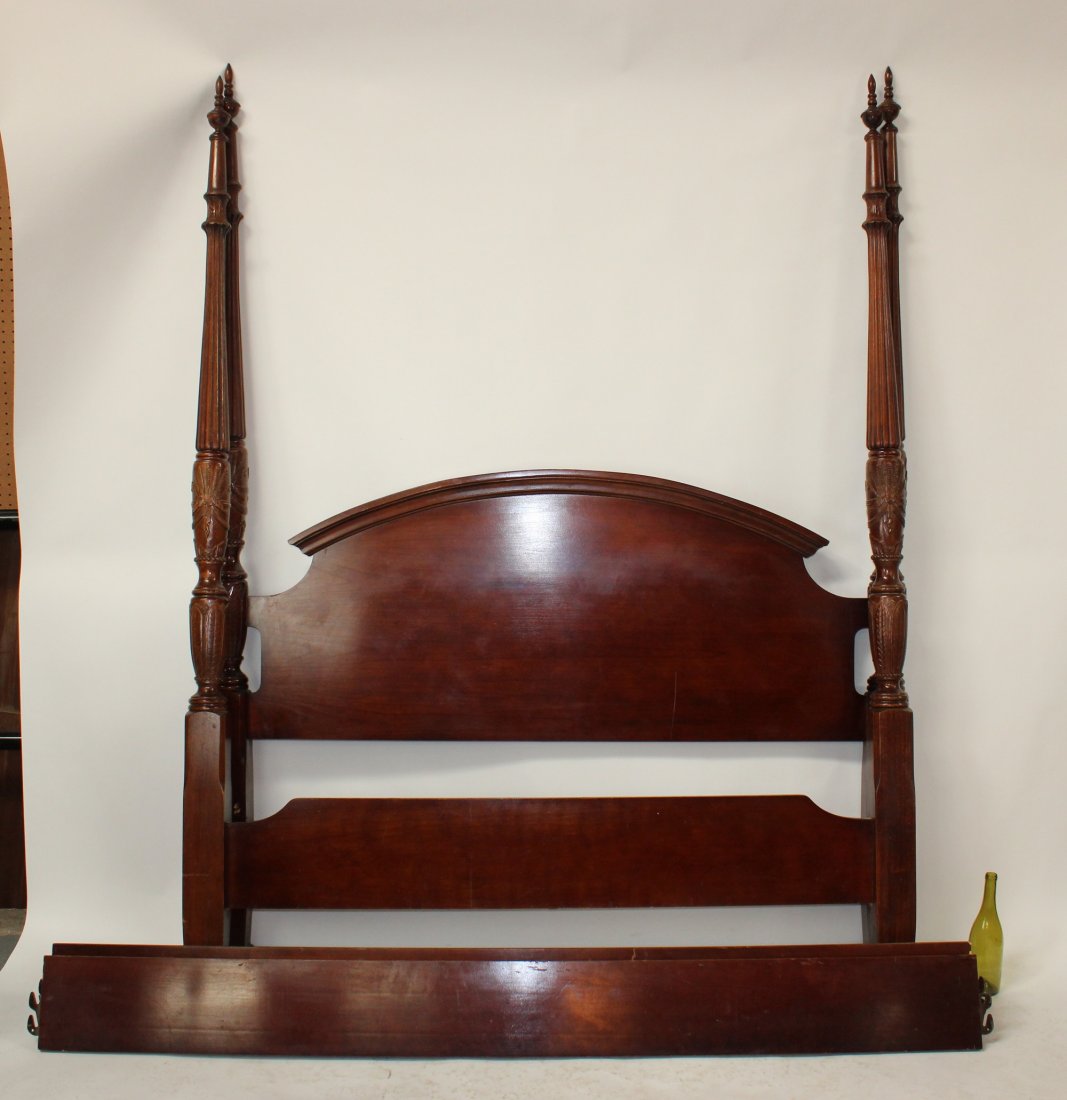 Mahogany 4 poster queen size rice bed: Mahogany 4 poster queen size rice bed. 87"h x 64"w x 82"l (rails)