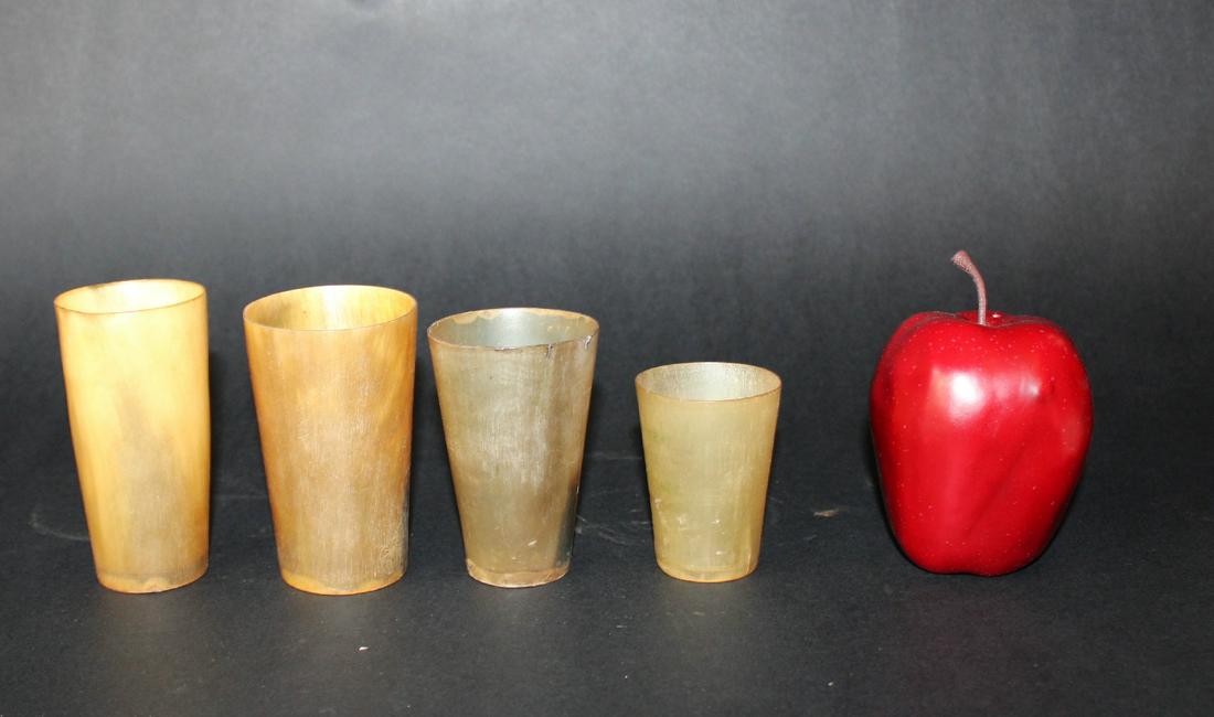Lot of 4 horn cups (1 of 3)