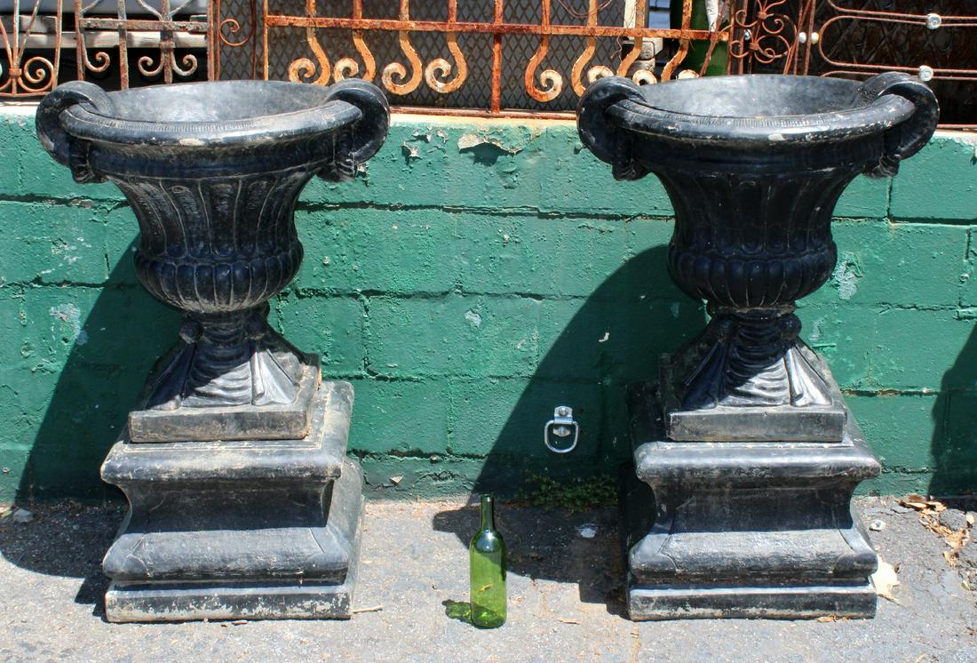 Pair cast concrete garden urns on pedestals (1 of 7)