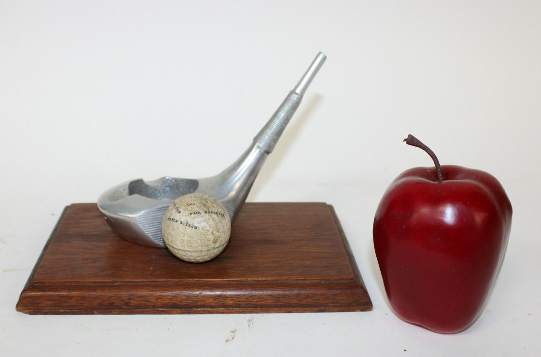 Golf themed ashtray (1 of 6)