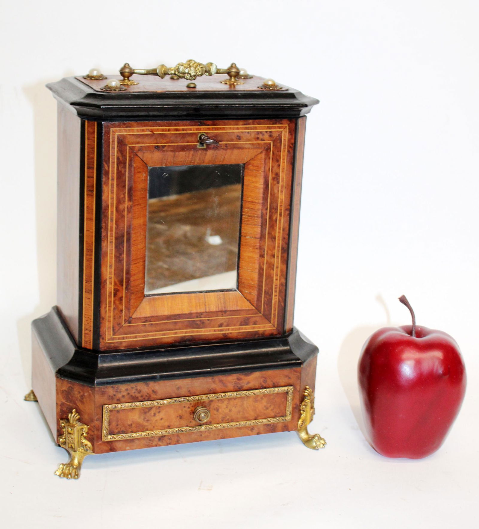 French Napoleon III cigar box (1 of 9)