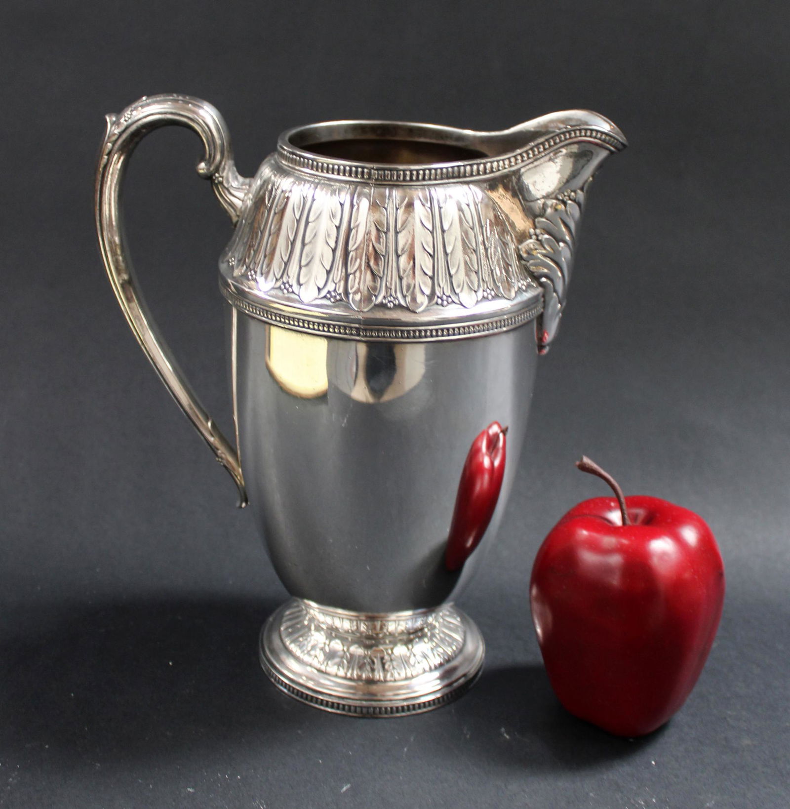 Rogers Bros silverplate water pitcher (1 of 9)