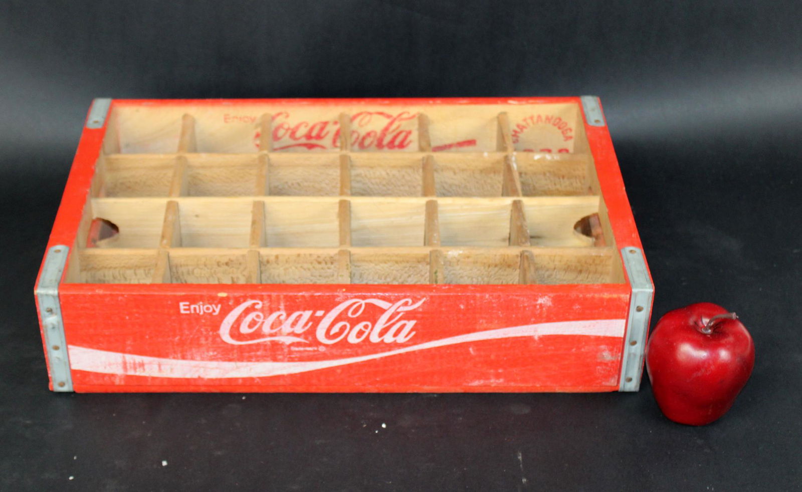 Vintage Coca Cola crate (1 of 7)