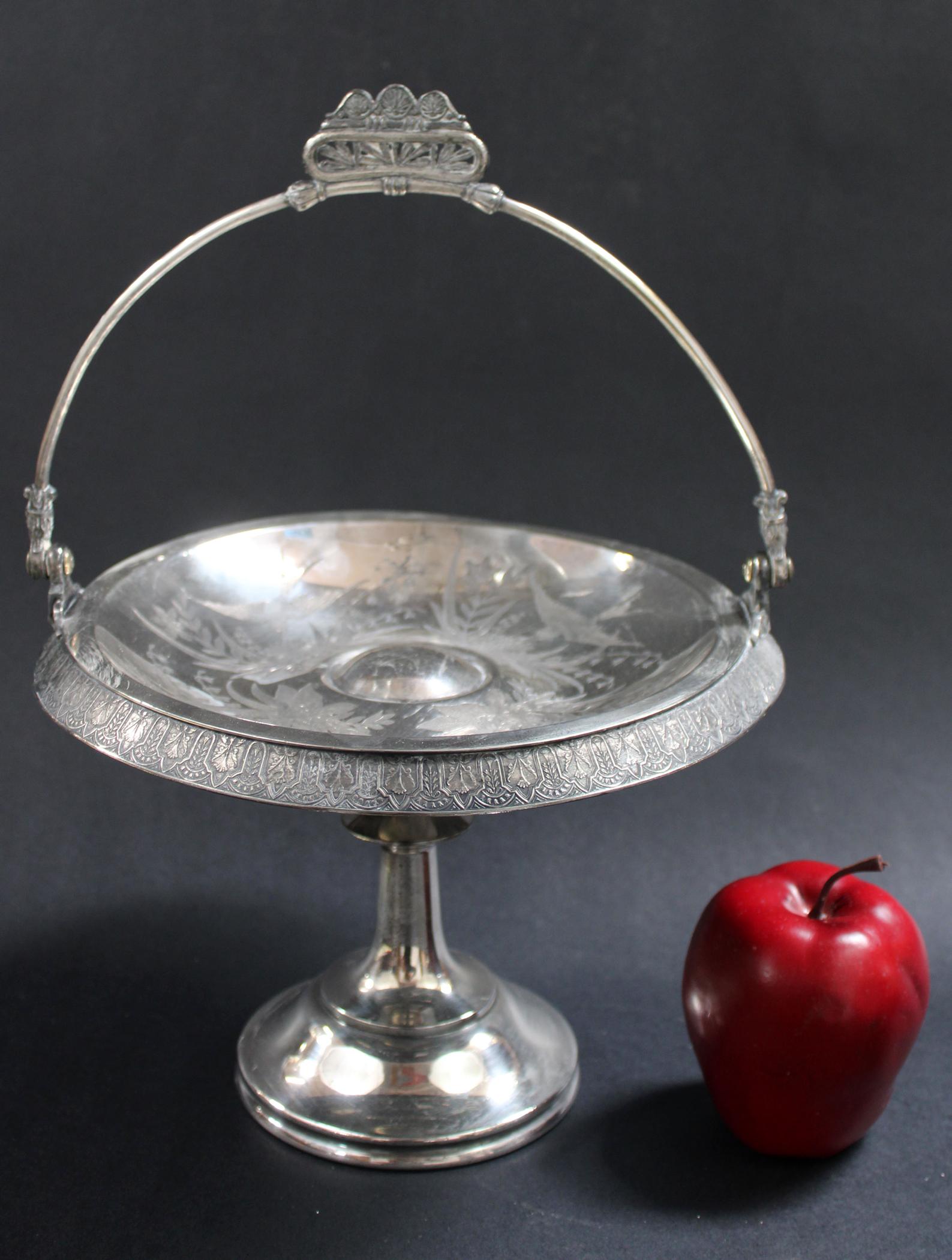 Meridian silverplate wedding basket (1 of 9)