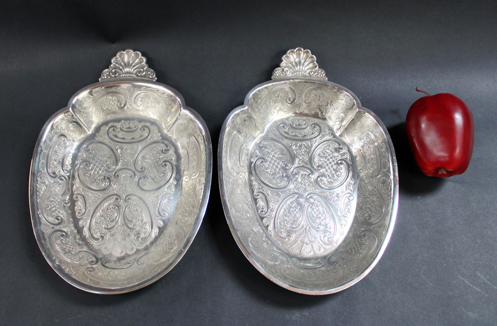 Pair of Barker Ellis pineapple trays: Pair of Barker Ellis pineapple shaped trays. 11 1/2"l x 8"d