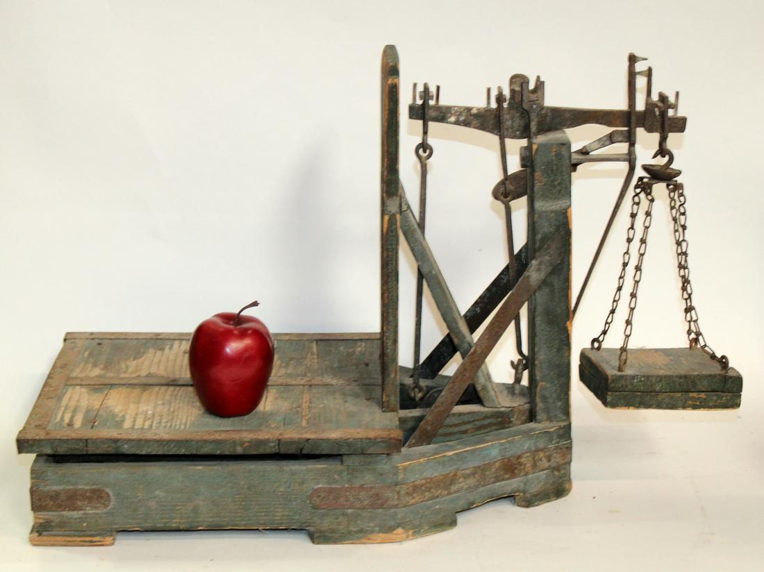 French Provincial wooden scale (1 of 5)