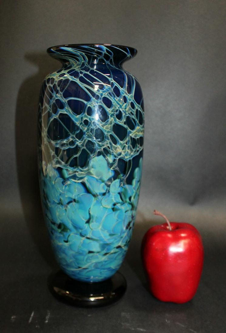 Mike Wallace art glass vase (1 of 4)
