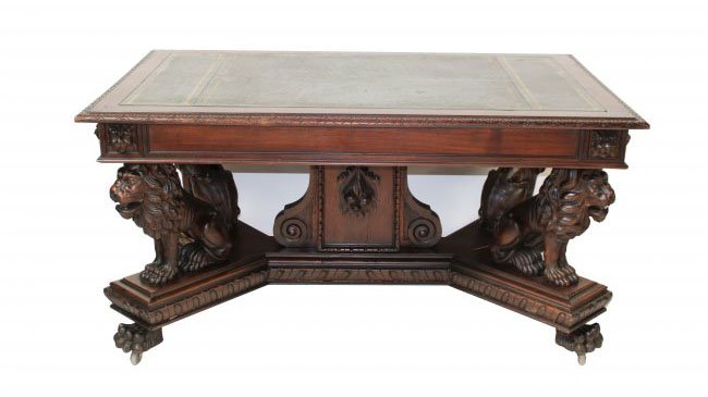 Italian Library table on full figured lion supports (1 of 7)