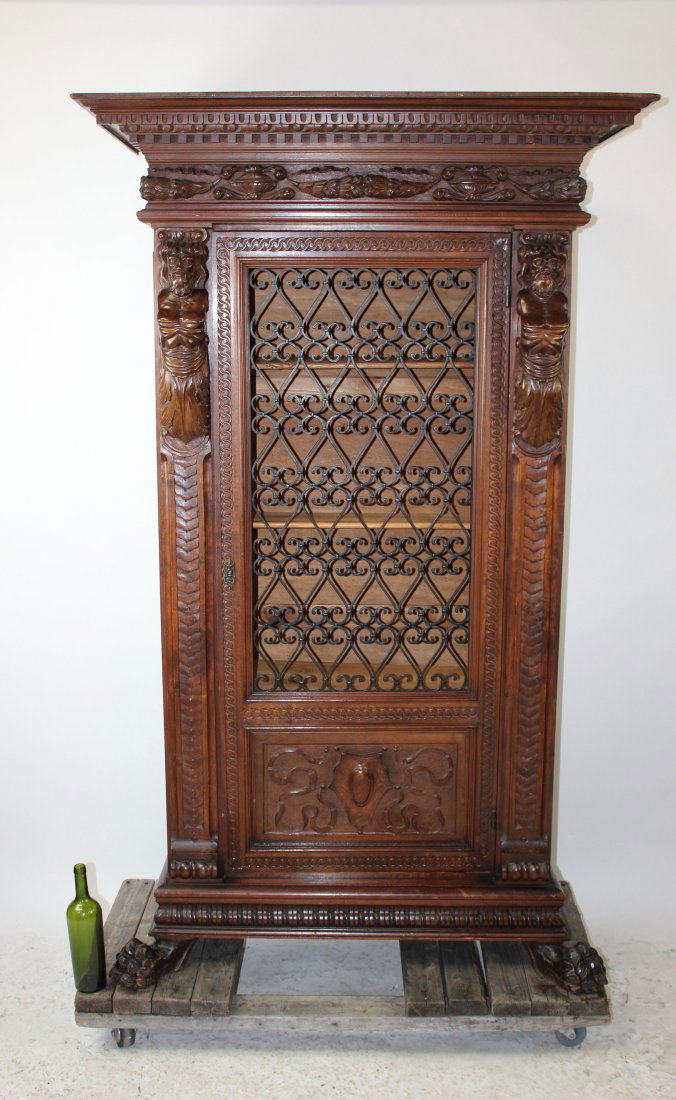 Italian Renaissance bookcase with atlas mounts (1 of 7)