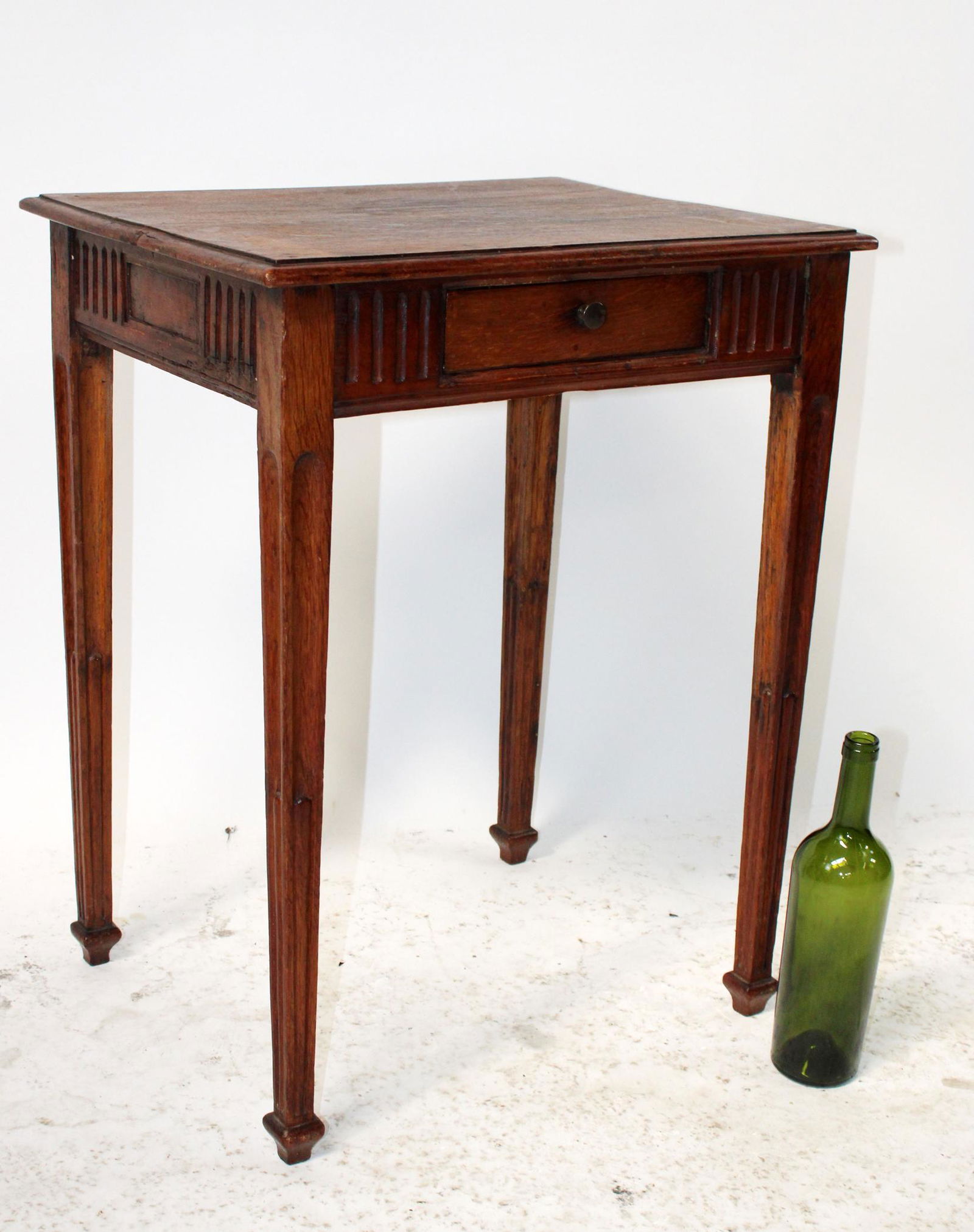 French Louis XVI walnut bureauplat desk (1 of 9)