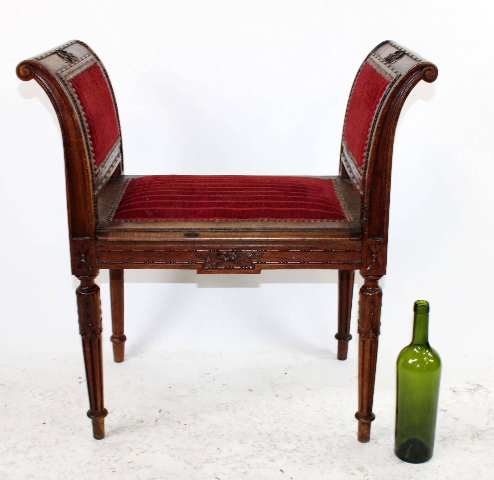 French Louis XVI bench in walnut (1 of 10)