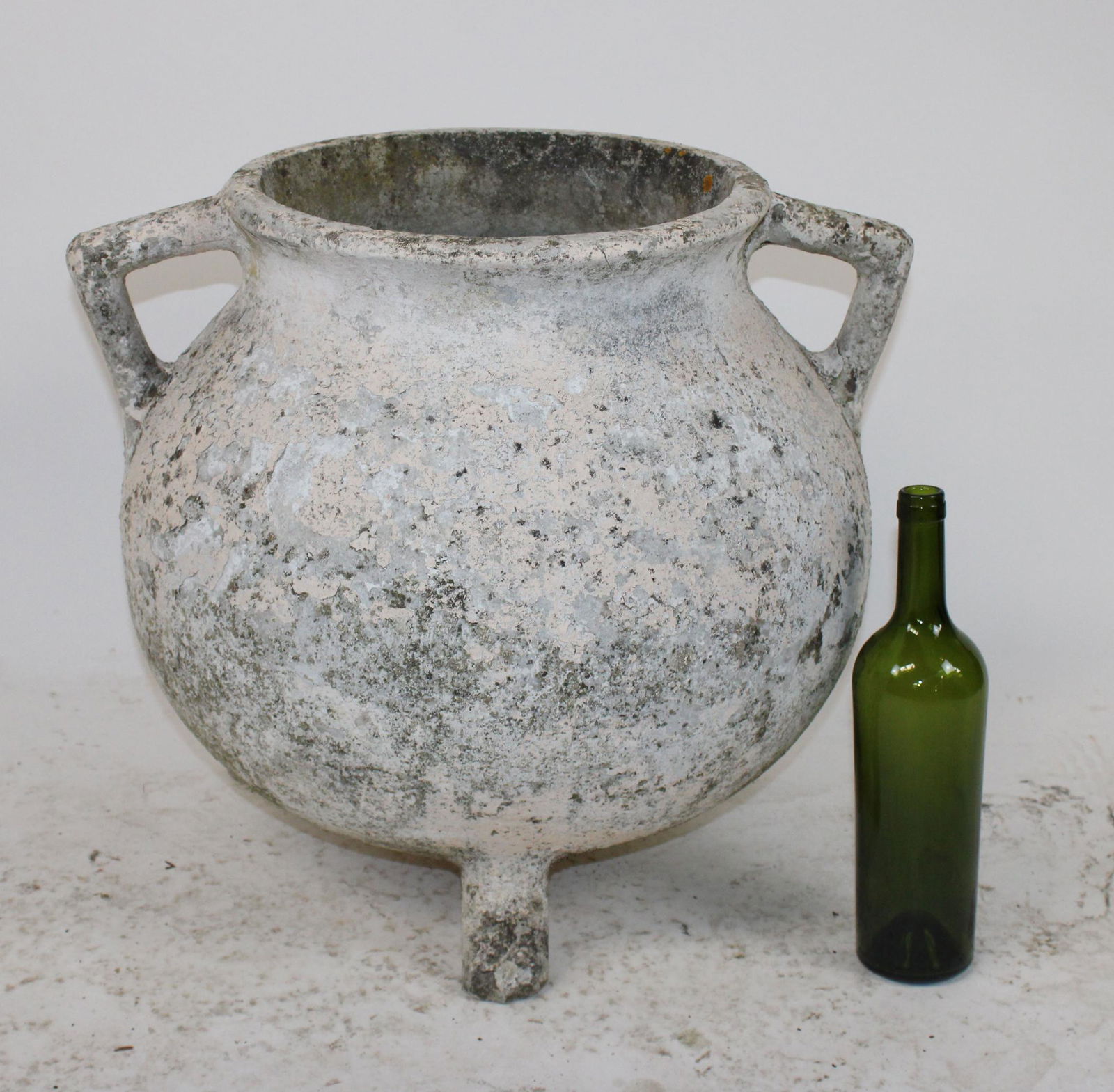 French Provincial terra cotta planter (1 of 8)