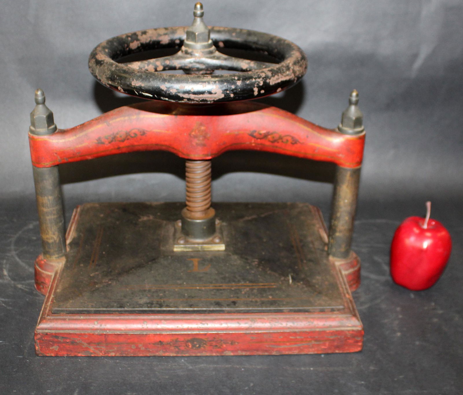 Antique french cast iron book press (1 of 9)