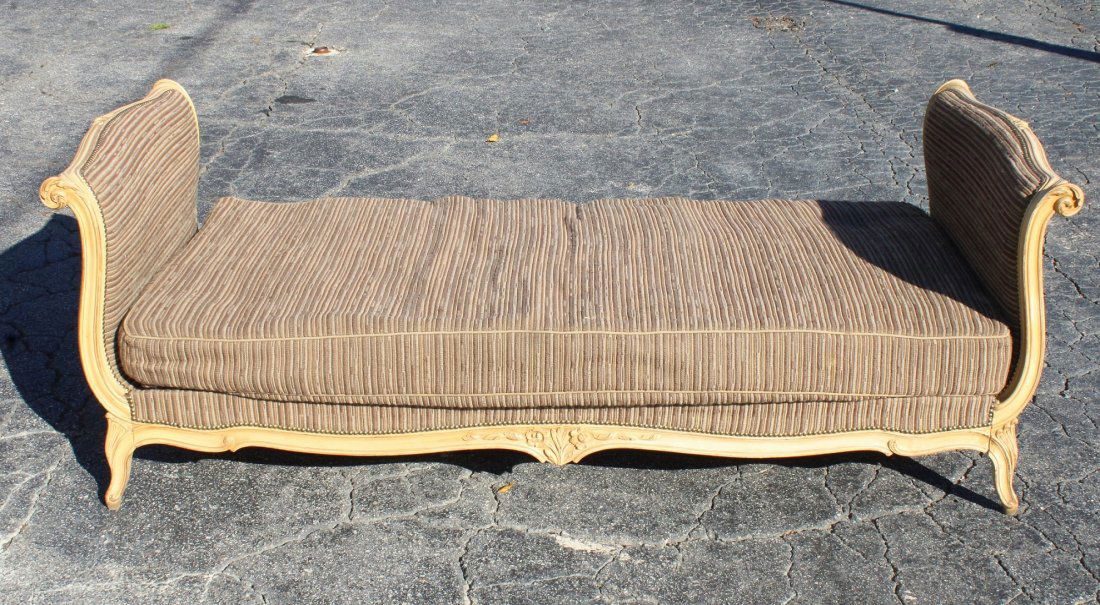 French Louis XV style daybed (1 of 11)