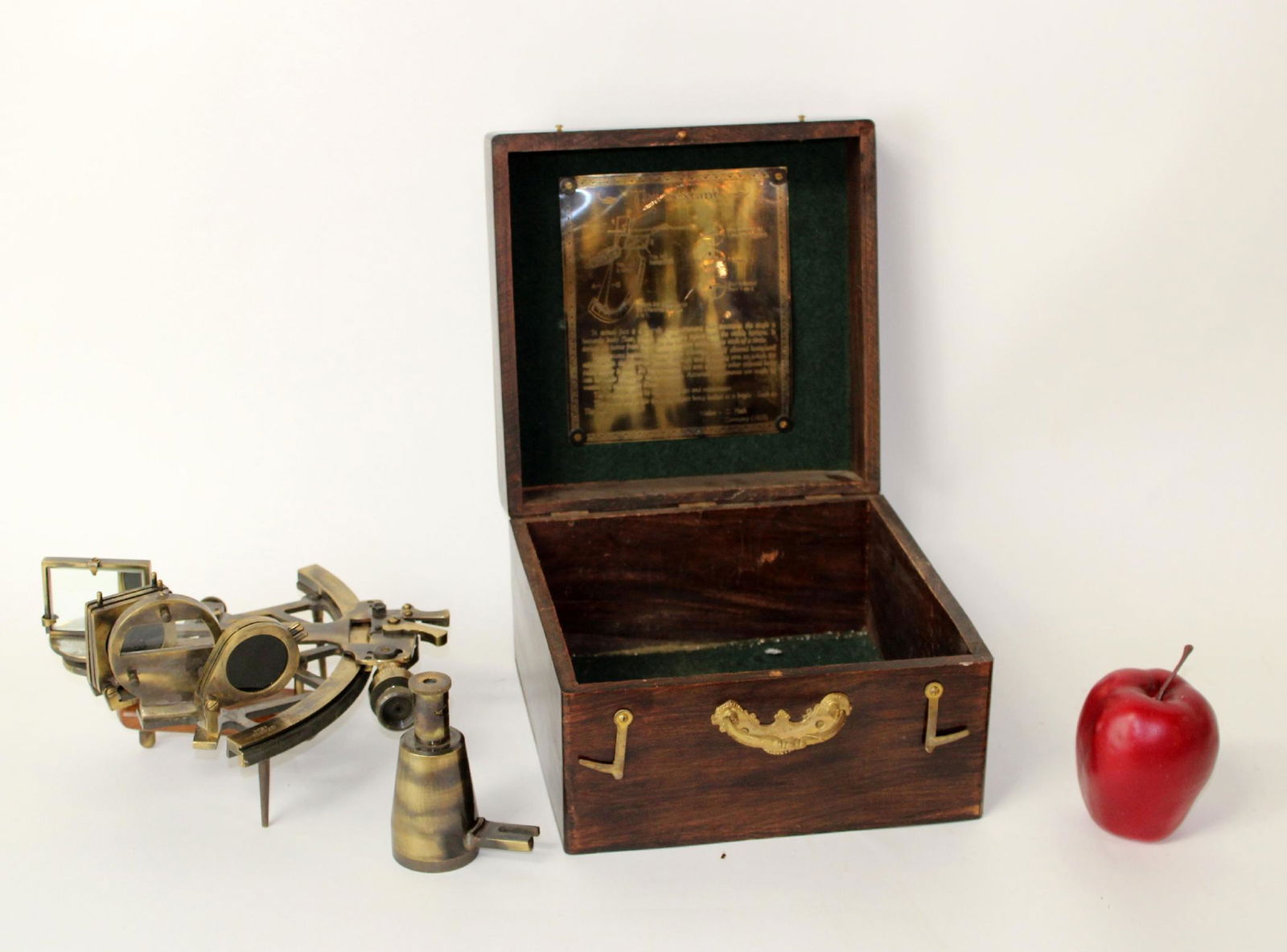 Brass model of German C. Plath sextant (1 of 5)