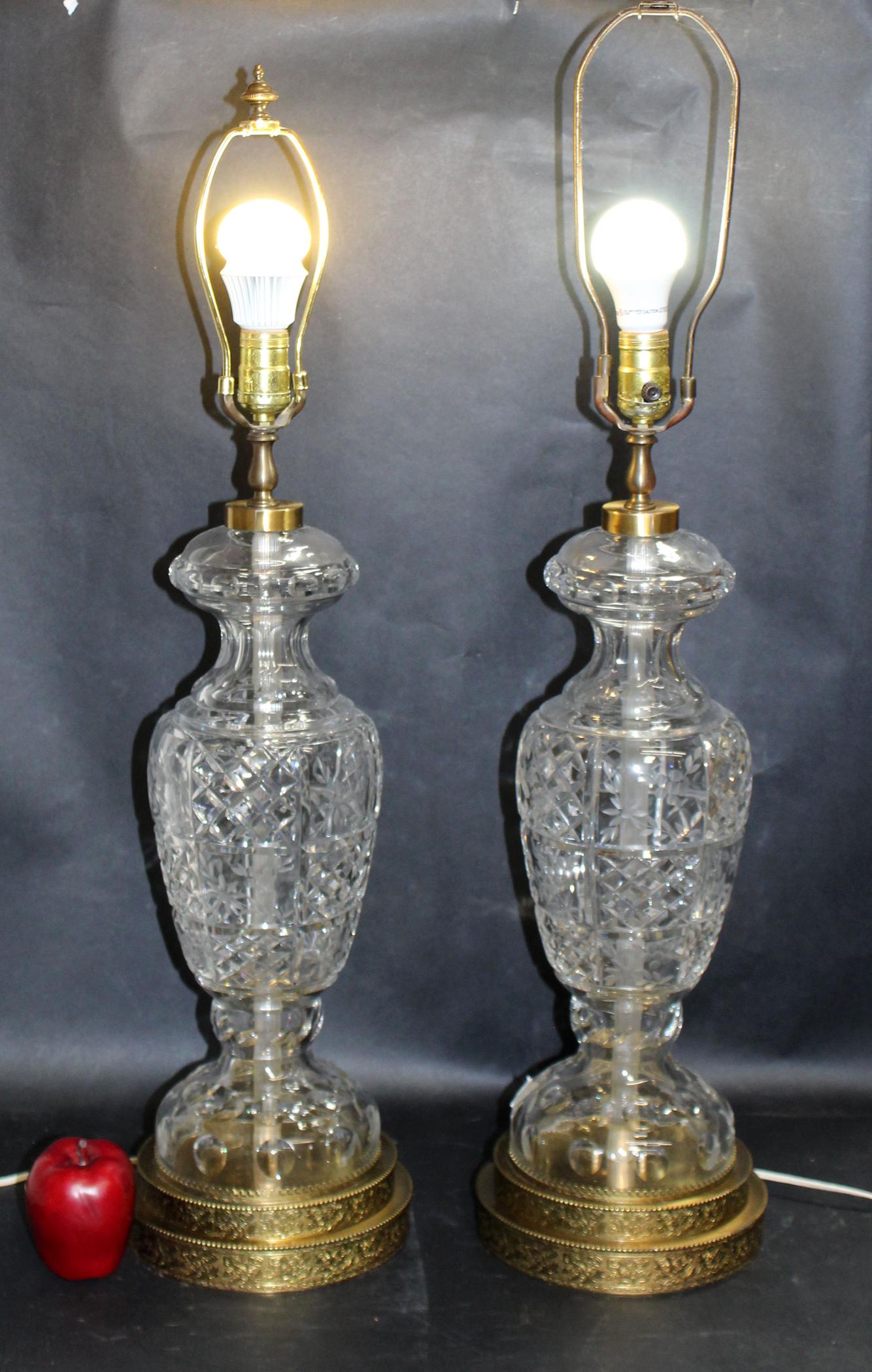 Pair of companion crystal lamps (1 of 8)