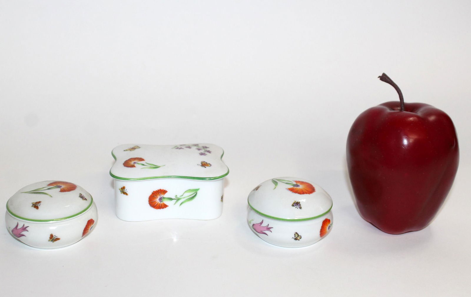 3 Tiffany & Co Limoges porcelain trinket boxes (1 of 5)