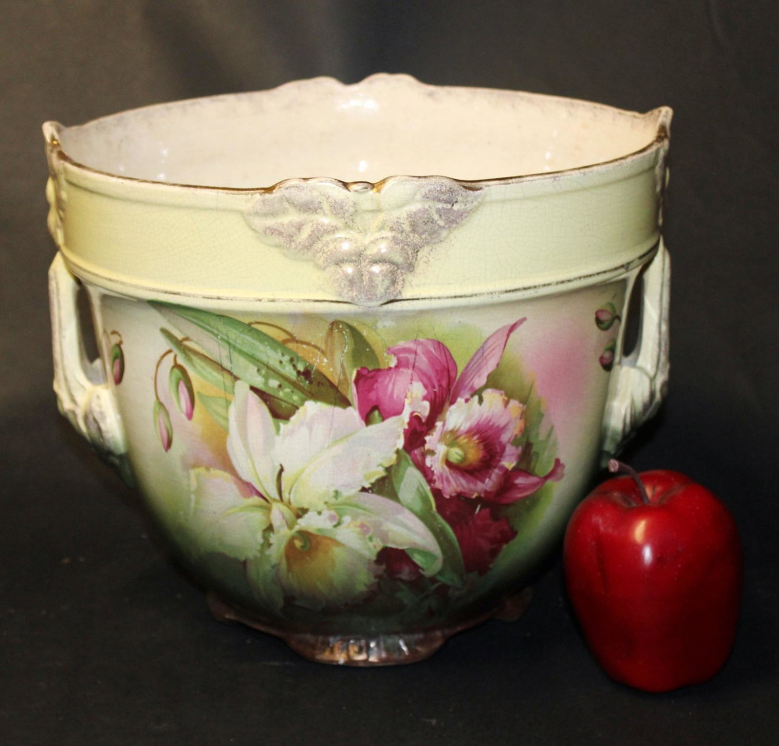 Vintage English floral transferware cache pot (1 of 9)