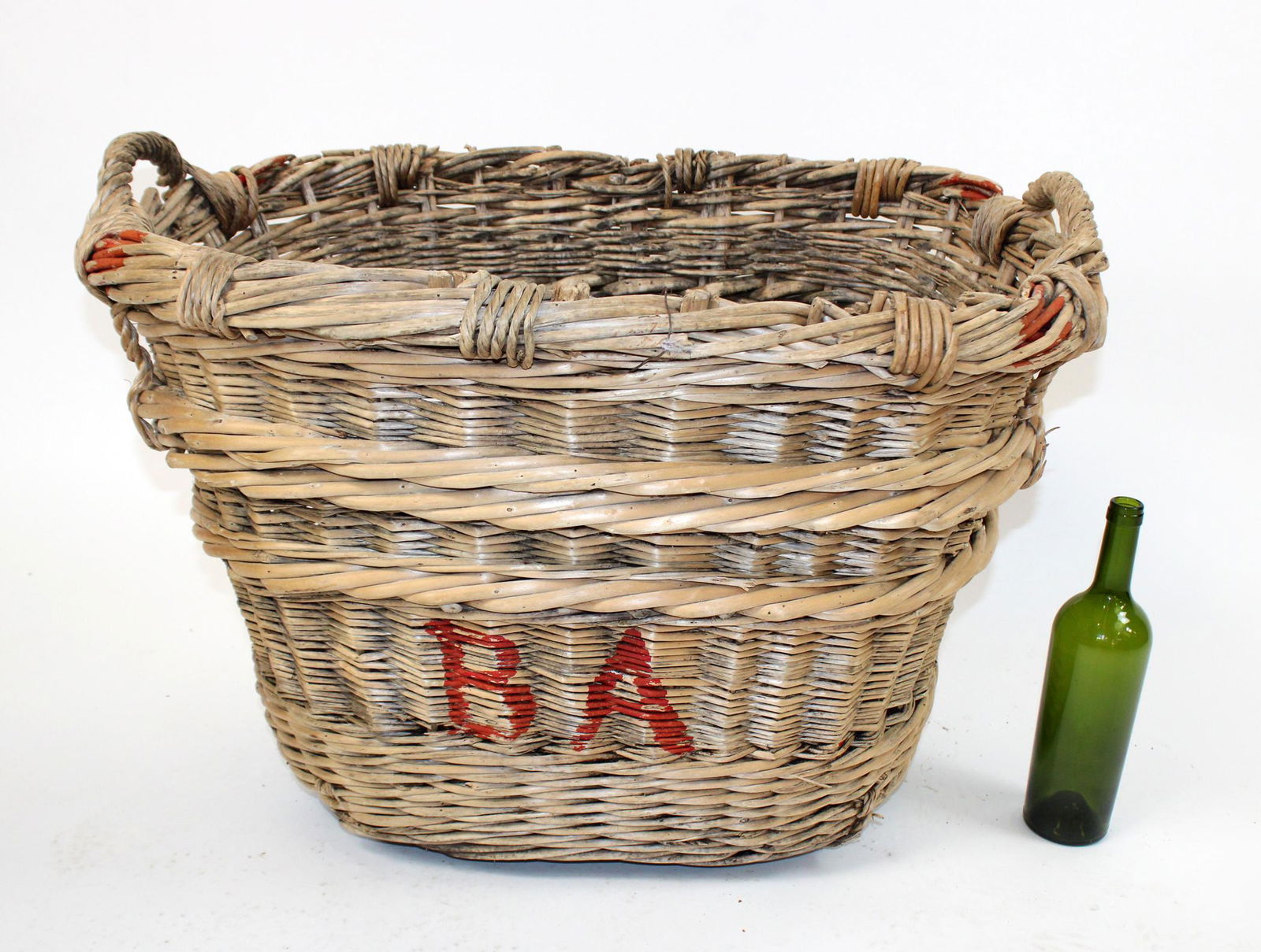 French oval wicker harvest basket (1 of 5)