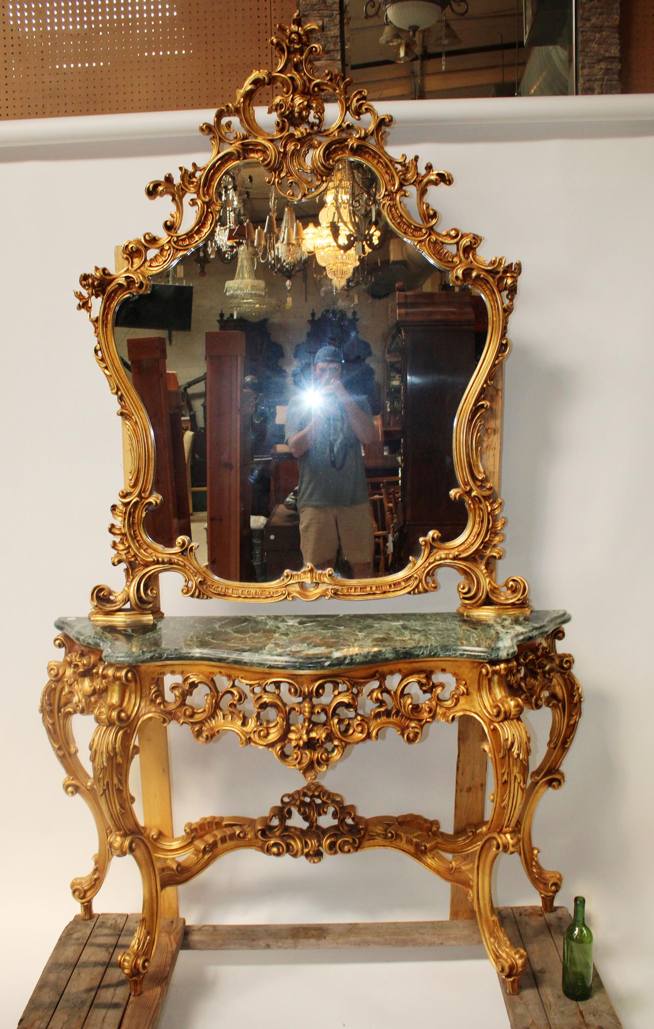 Italian Rococo gilt console with mirror (1 of 11)