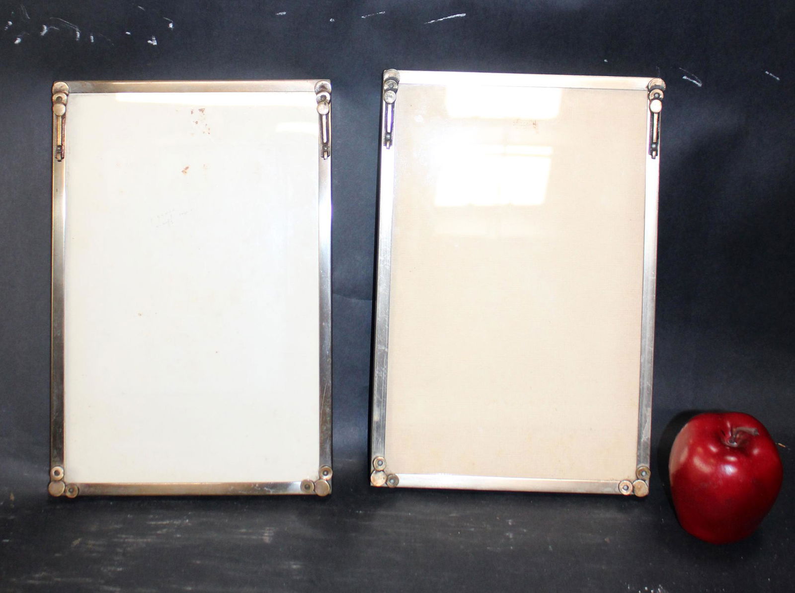 Pair of French Art Deco metal picture frames (1 of 6)