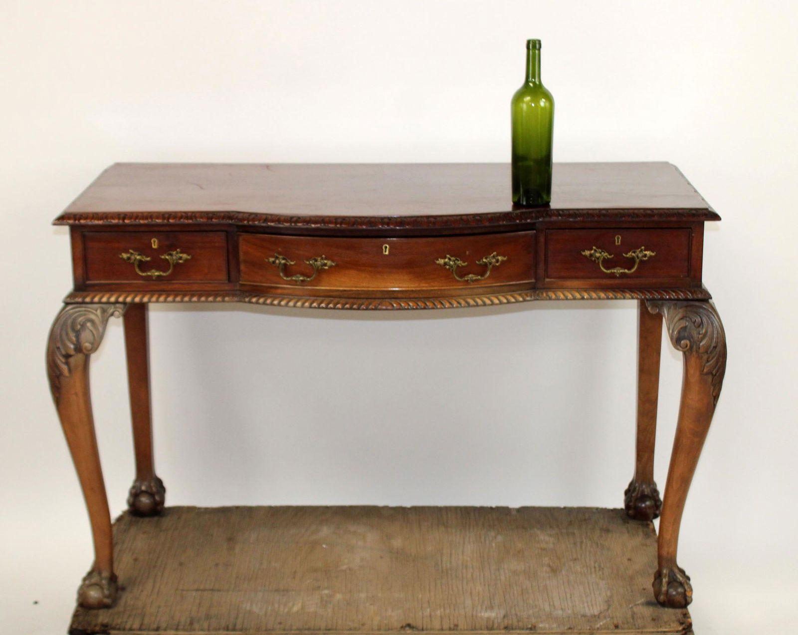 Chippendale style mahogany console table (1 of 12)
