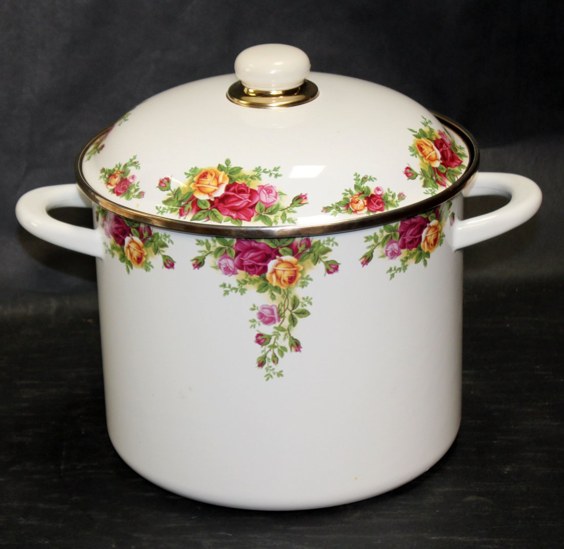 Royal Albert Old Country Roses Large Stock Pot (1 of 5)