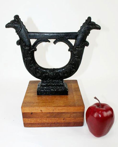 French 19th century cast iron boot scraper (1 of 9)