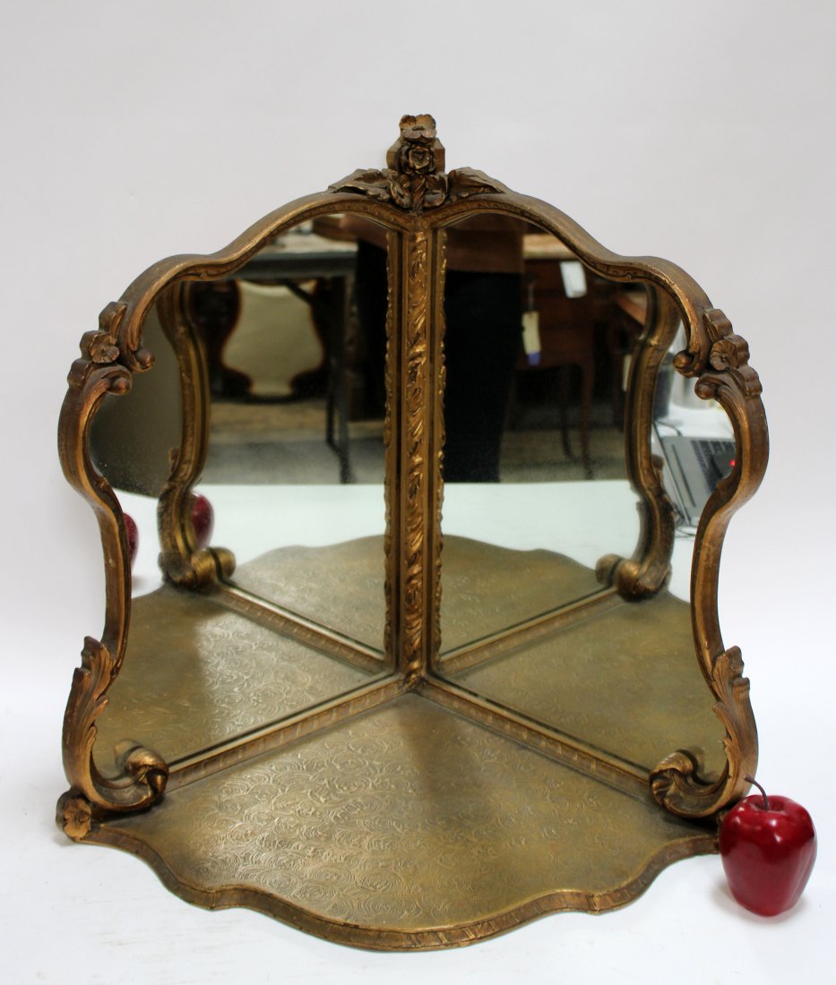 Louis XV style gilt wall shelf with mirror (1 of 8)