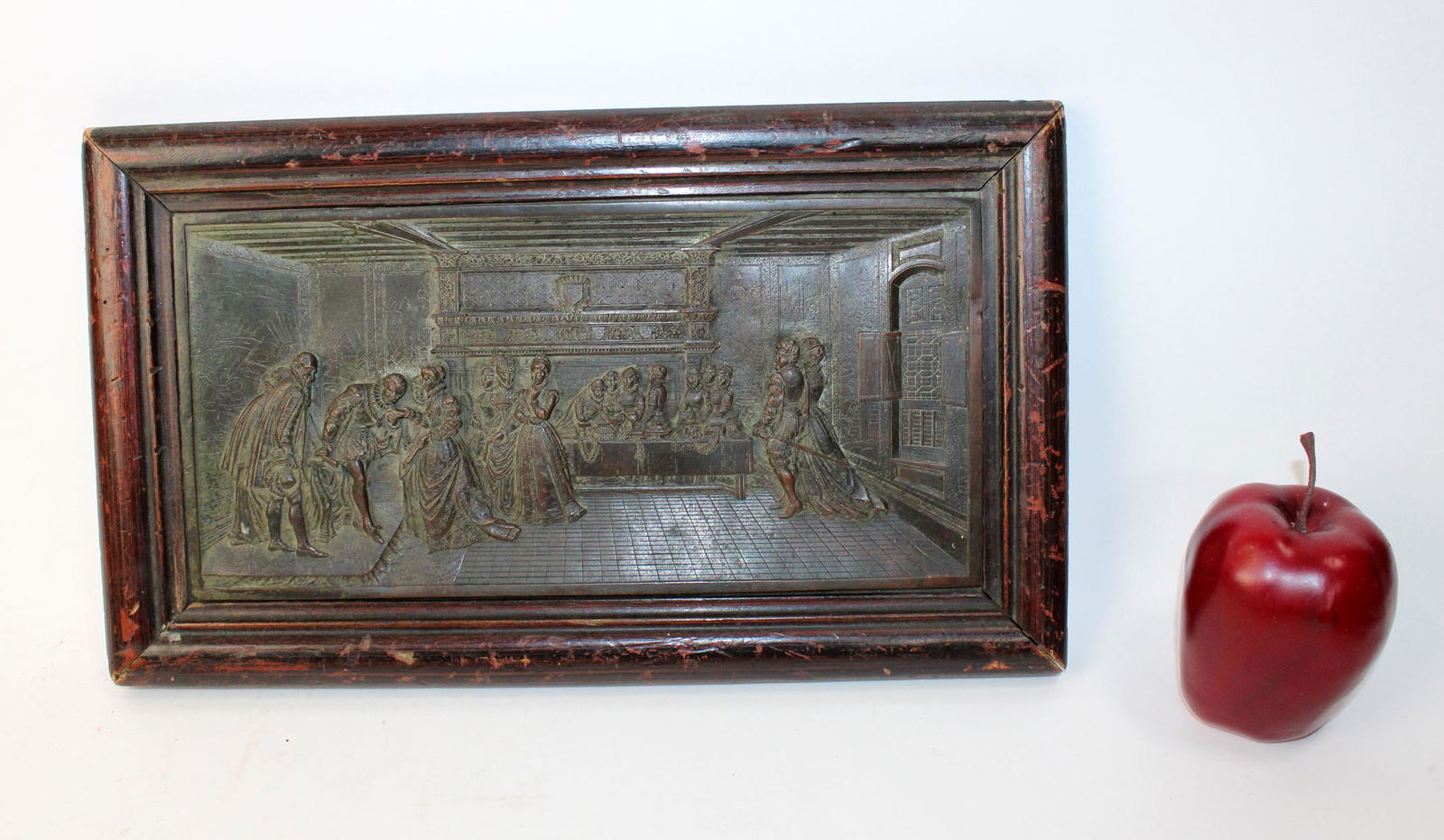 Embossed copper Elizabethan plaque (1 of 3)
