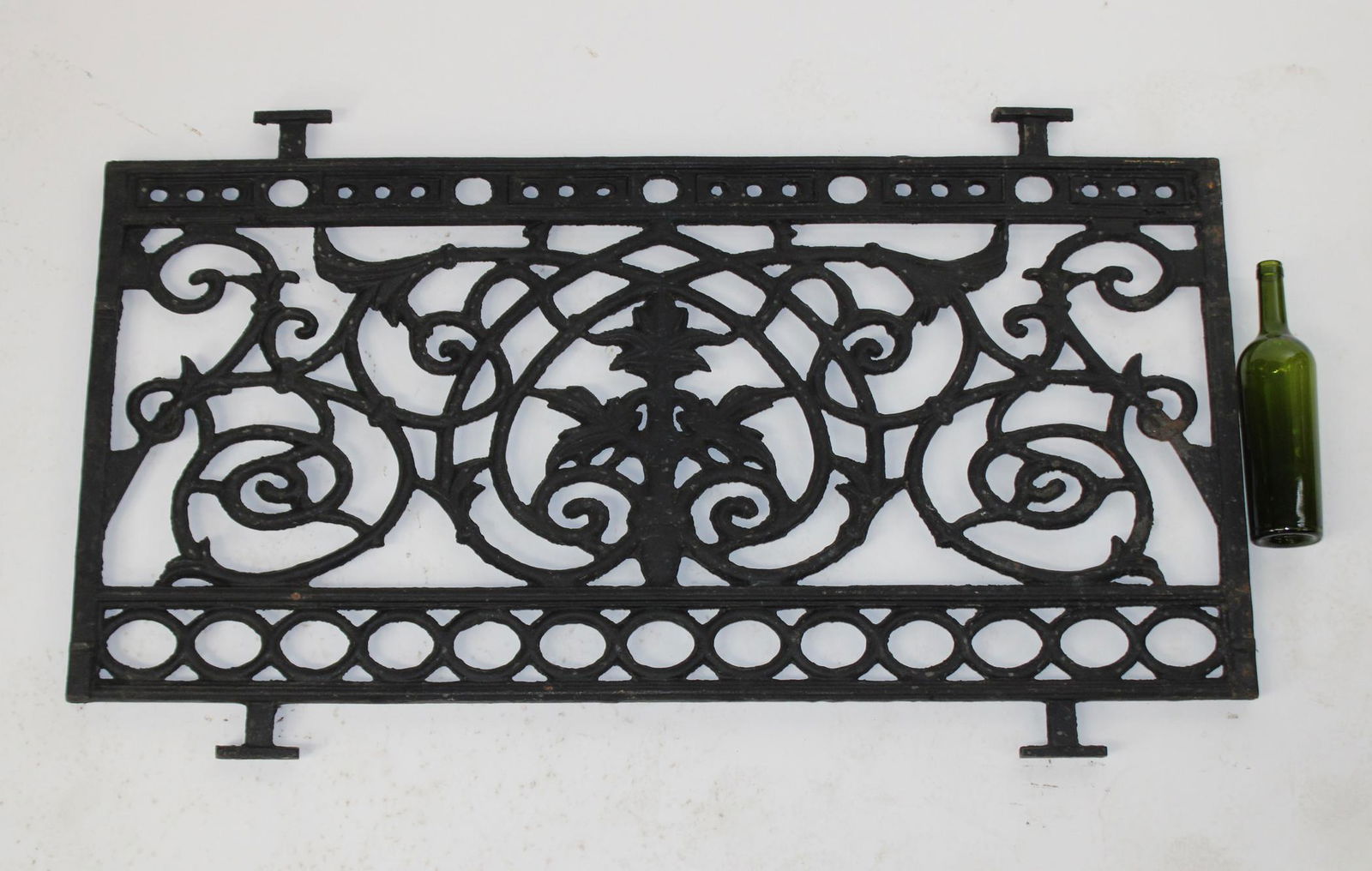 Cast iron panel (1 of 5)