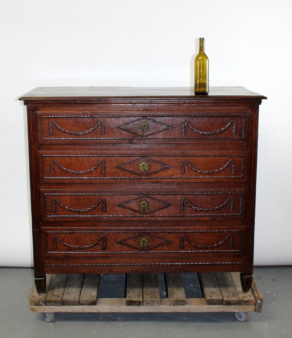 French Louis XVI commode in oak (1 of 10)