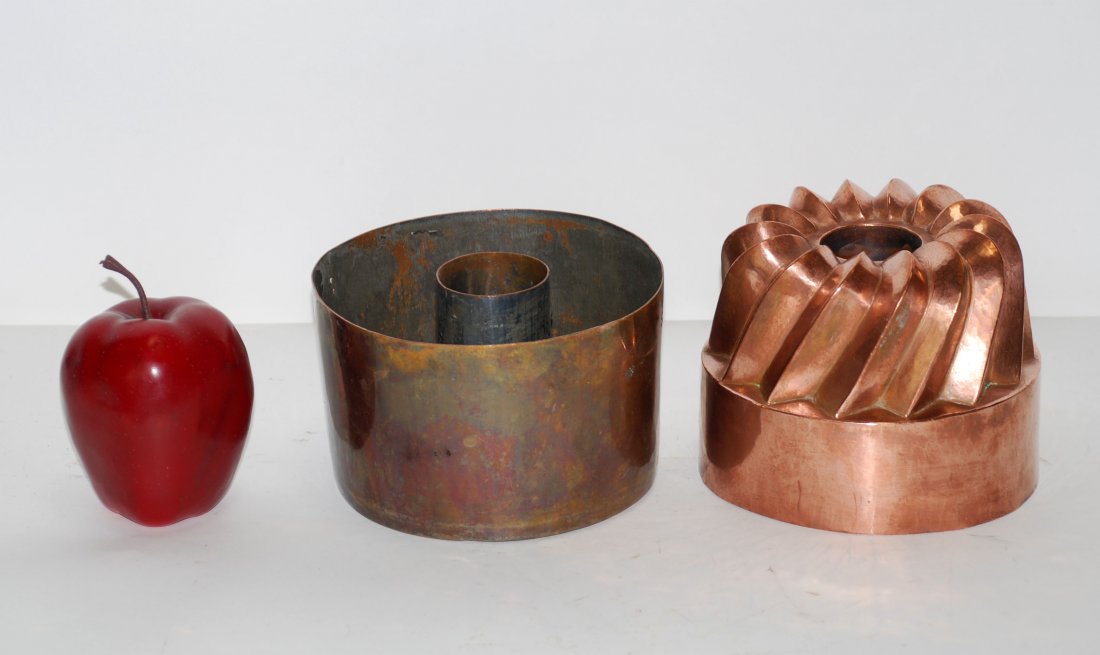 Lot of 2 French copper molds (1 of 5)