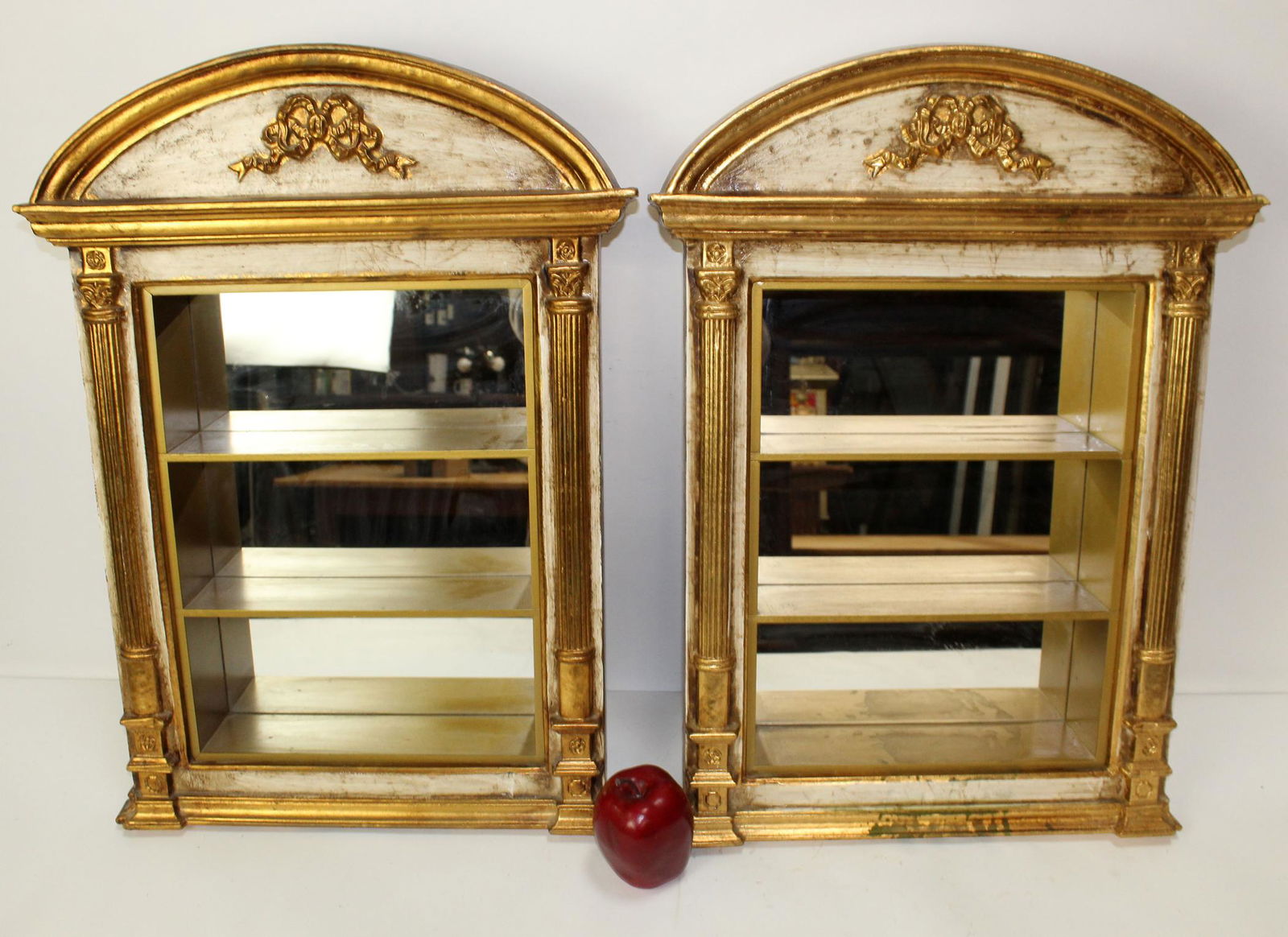 Pair of Neoclassical style wall mount display cabinets (1 of 9)