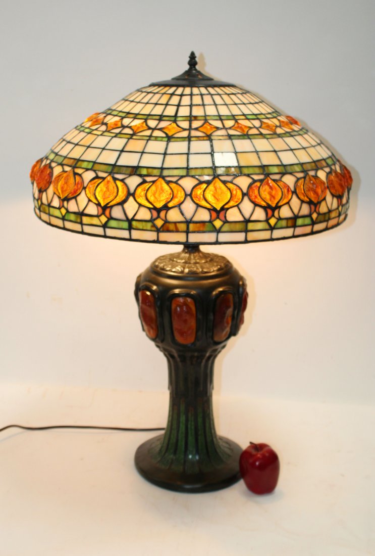 22" dia stained glass table lamp (1 of 6)