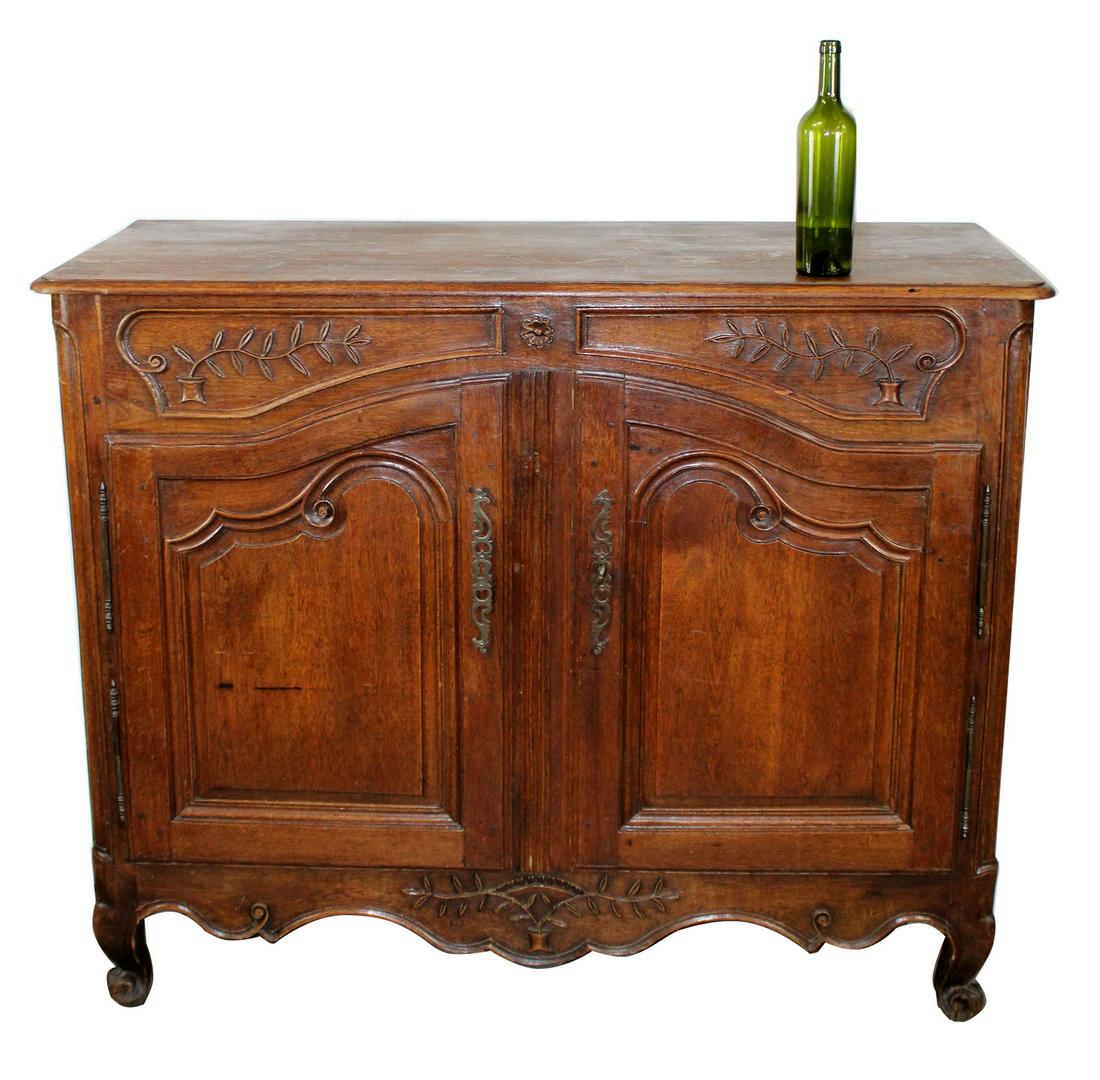 French Louis XV buffet bas in oak (1 of 9)