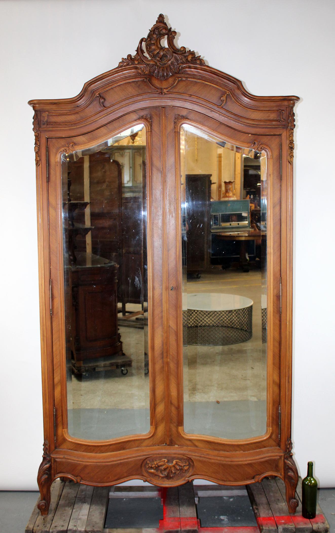 French Louis XV 2 door armoire (1 of 12)