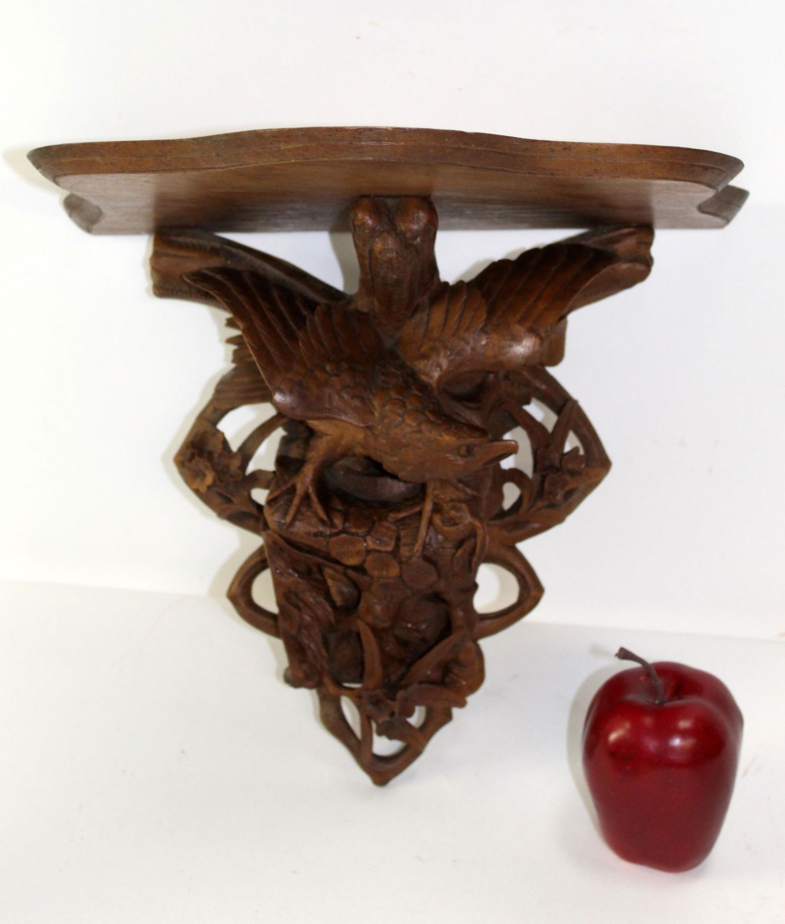 French Black Forest wall shelf with focal eagle (1 of 7)