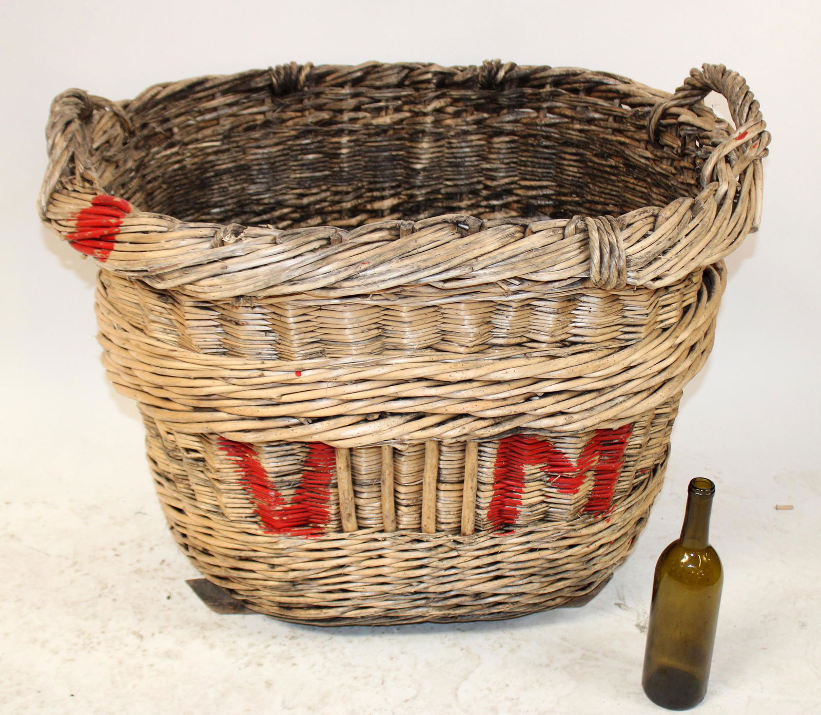 French vineyard grape harvest basket (1 of 6)