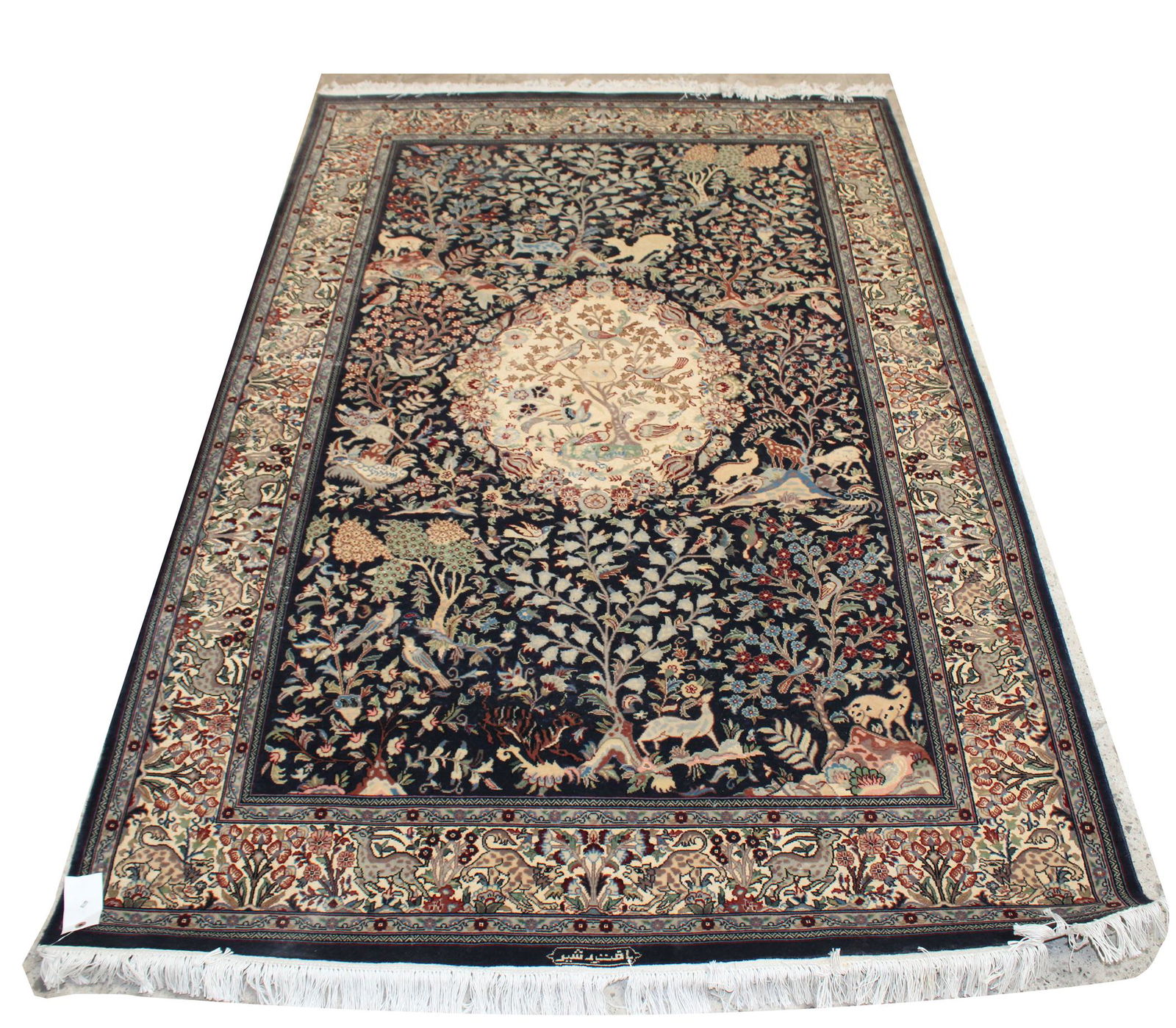 Signed 4'7" X 7'3" Tree of Life rug (1 of 10)