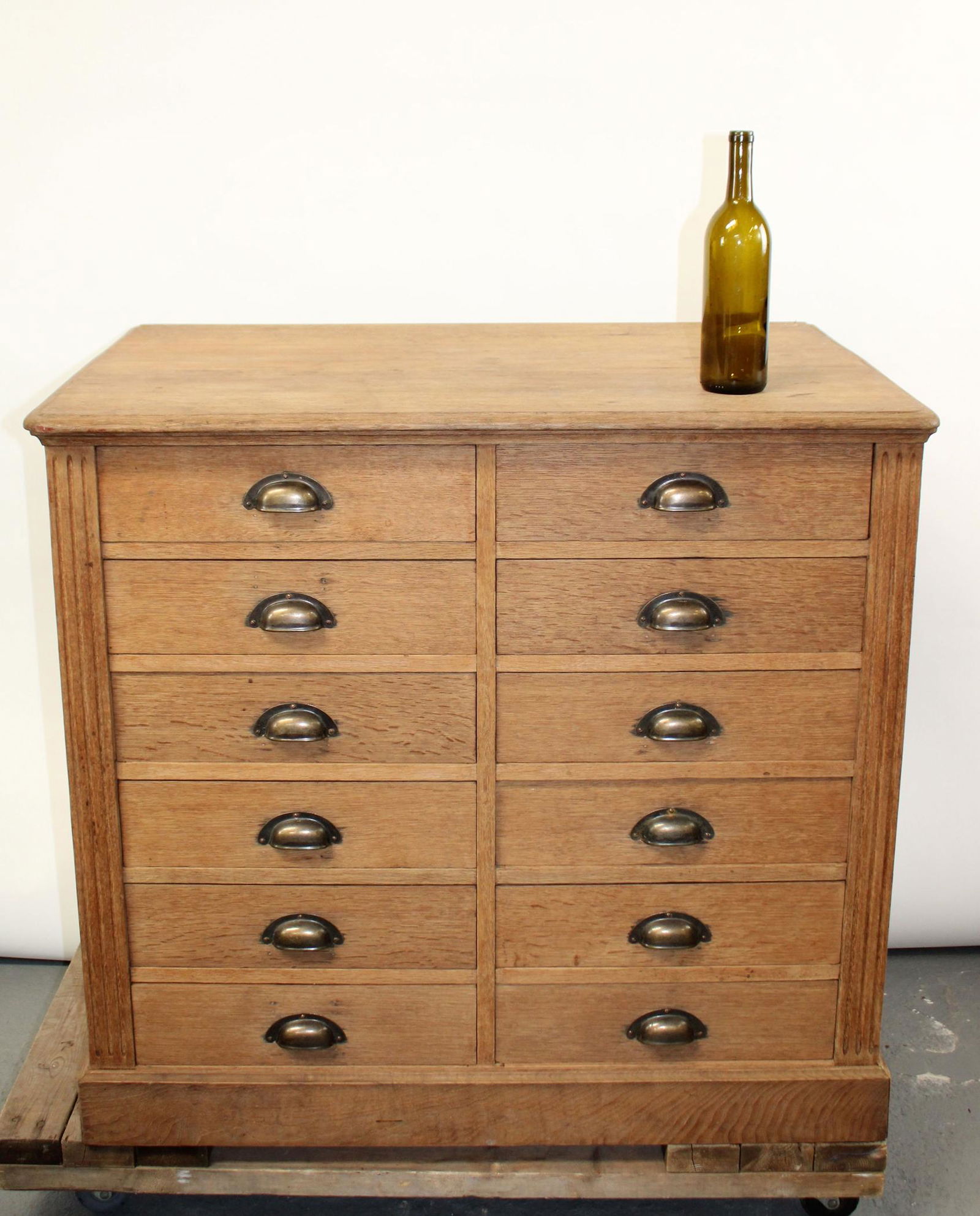 French 12 drawer apothecary chest in oak (1 of 10)
