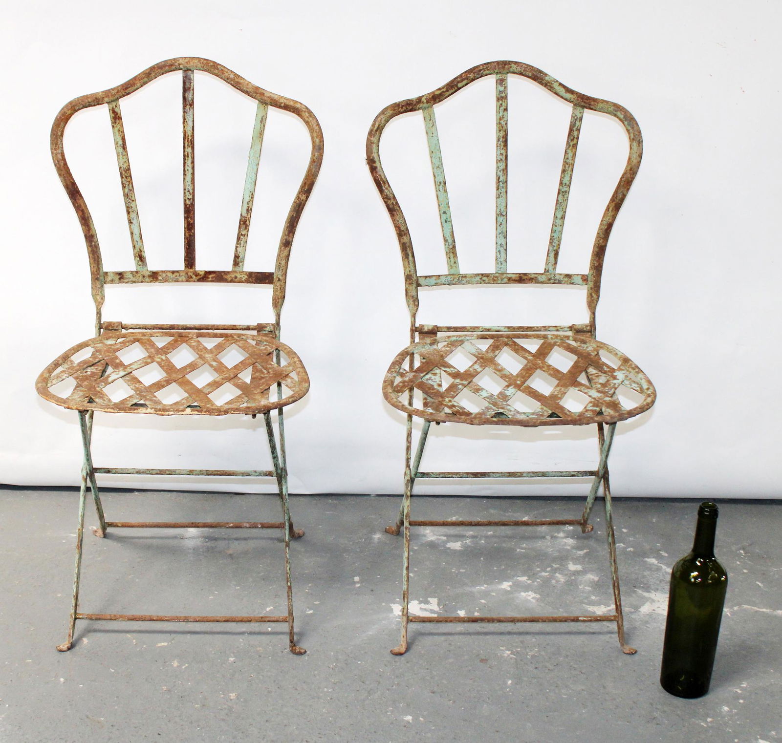 Pair French wrought iron folding garden chairs (1 of 9)