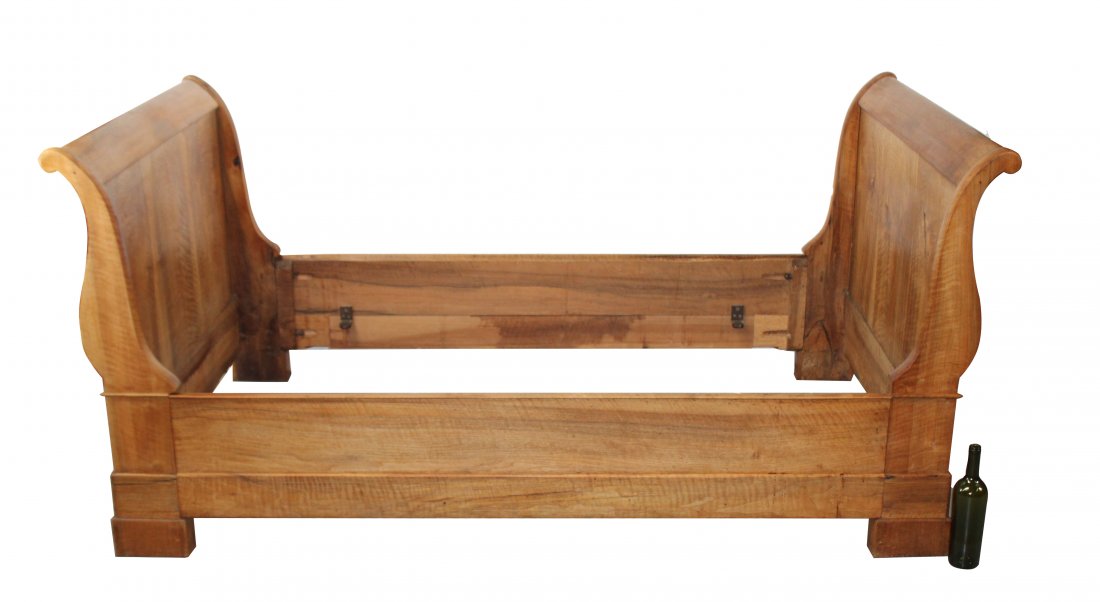 French Louis Philippe day bed in walnut (1 of 8)