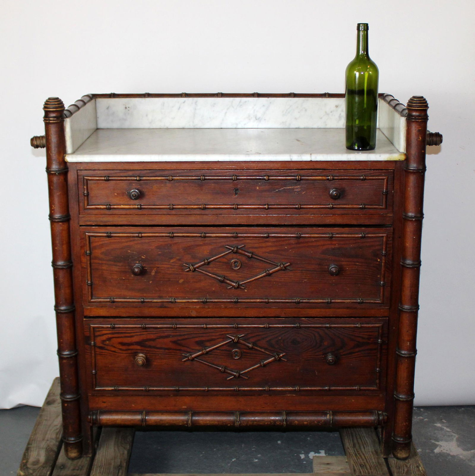 English faux bamboo commode with marble top (1 of 10)