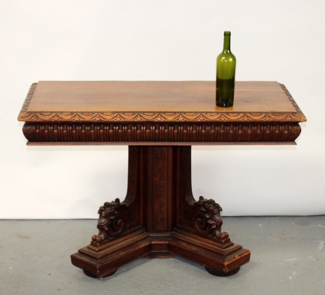 Italian Renaissance console table in walnut: Italian Renaissance console table in walnut. Early 20th century. 30 3/4"h x 44 1/2"w x 20 1/4"d