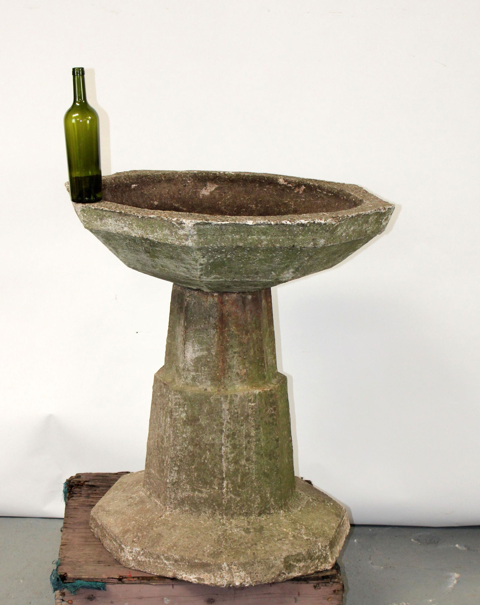 French cast stone garden birdbath (1 of 9)