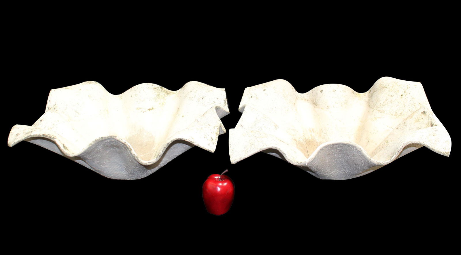 Pair of Willy Guhl designed hankerchief planters (1 of 13)